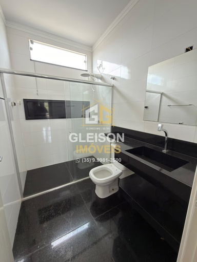 Casa de 4 quartos, 270m² no bairro Canadá 2, em Passos | Eu Corretor