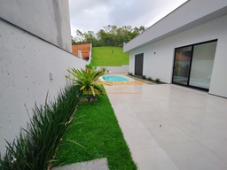 Casa de 3 quartos, 174m² no bairro Sertão do Maruim, em São José | Eu Corretor