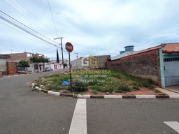 Lote/Terreno de 180m² no bairro Penha 2, em Passos | Eu Corretor
