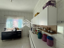 Casa de 3 quartos, no bairro VILA UNIAO, em Loanda | Eu Corretor
