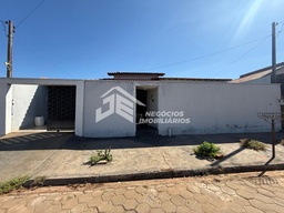 Casa de 3 quartos, no bairro VILA UNIAO, em Loanda | Eu Corretor